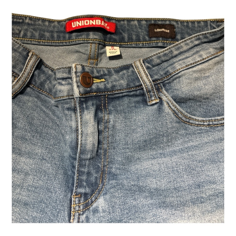 UNIONBAY Blue Low Rise Blue  Jean Shorts for Women Size 5 - Picture 3 of 3